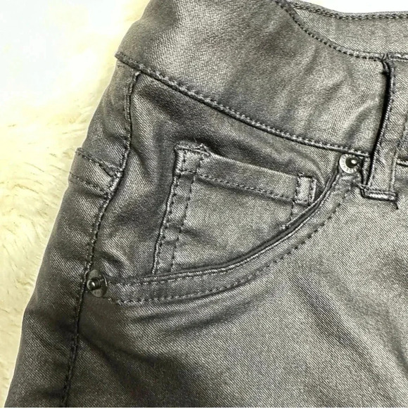 H&M Curvy Jeggings Ultra High Waist Ankle Black  Coated Size 4 - Picture 4 of 16